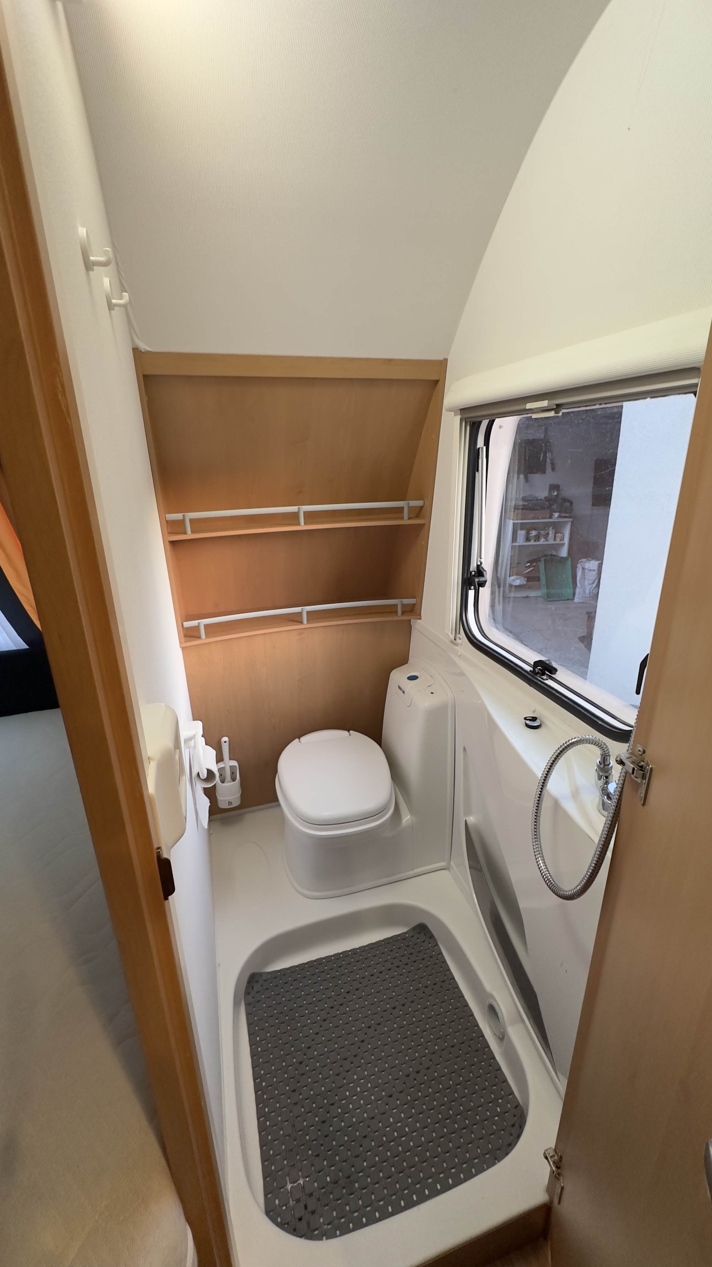WC és zuhany
