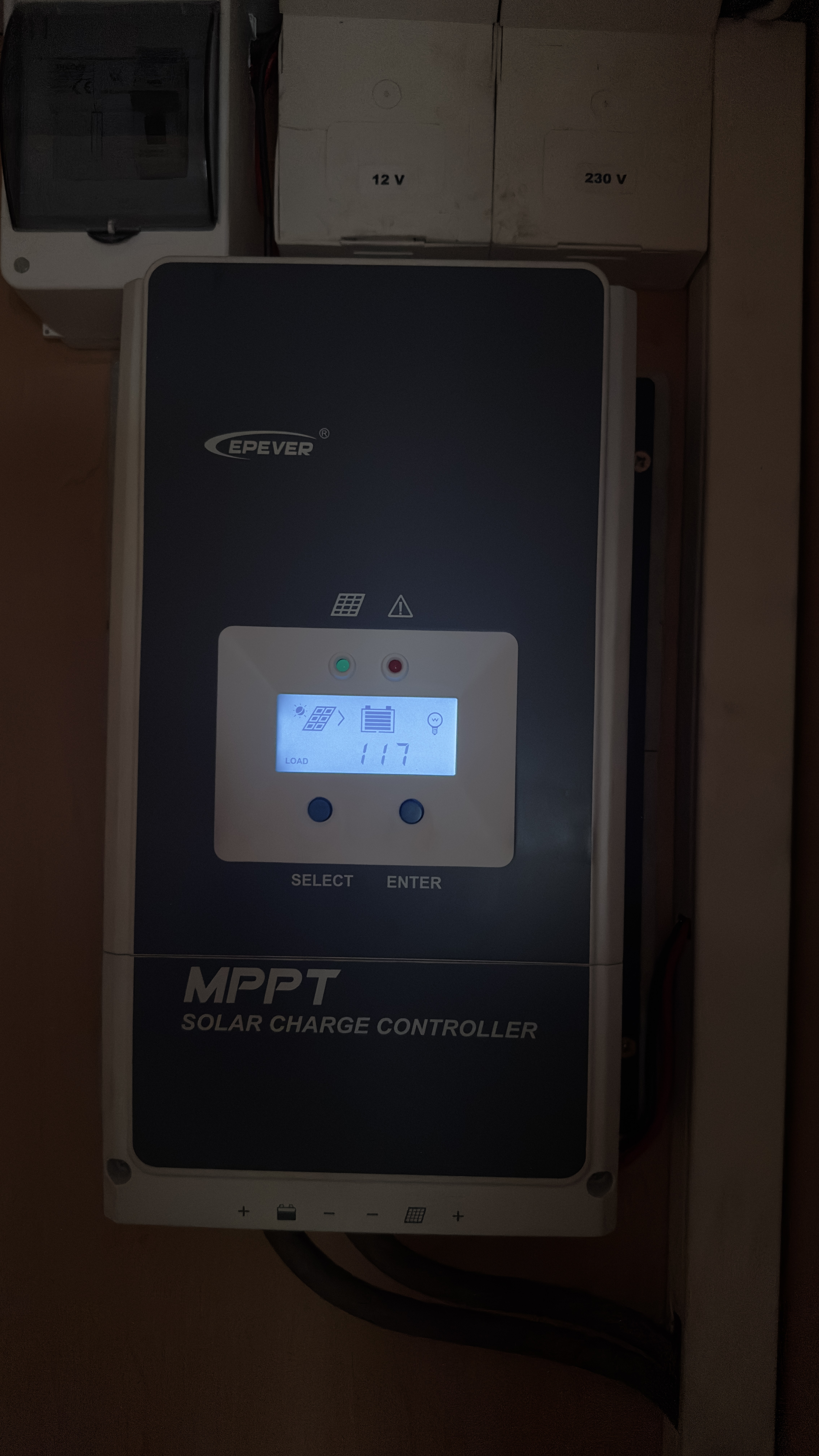 MPPT napelemes töltésvezérlő